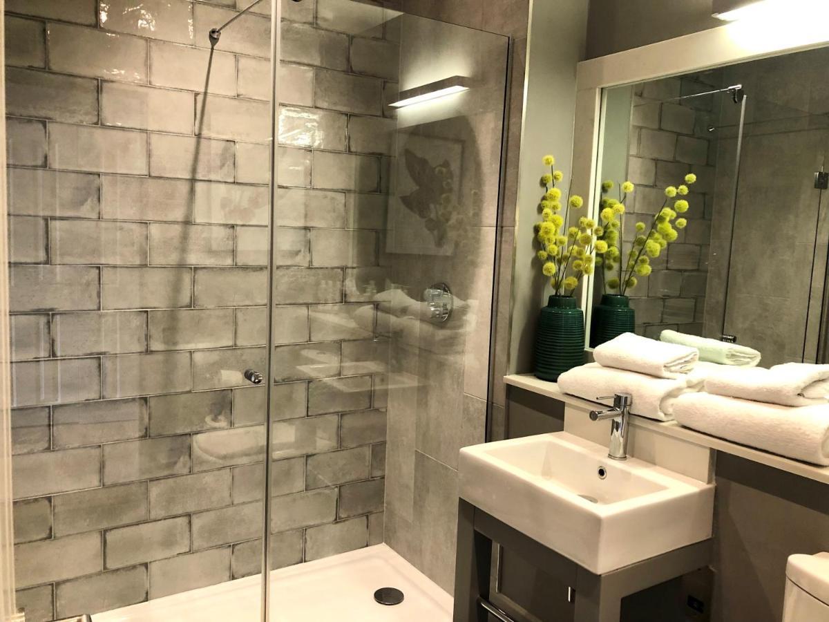 The Grosvenor Arms Hotel Shaftesbury Bagian luar foto
