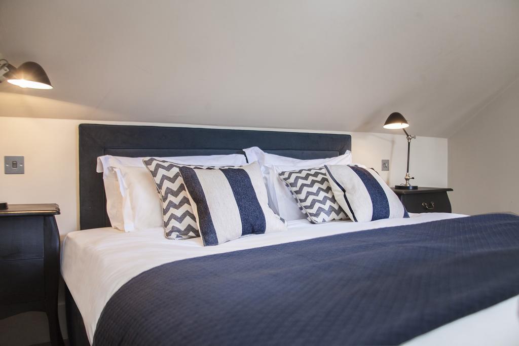 The Grosvenor Arms Hotel Shaftesbury Bagian luar foto